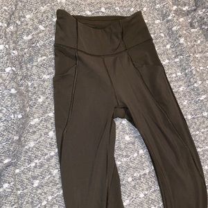 Lululemon cropped leggings
